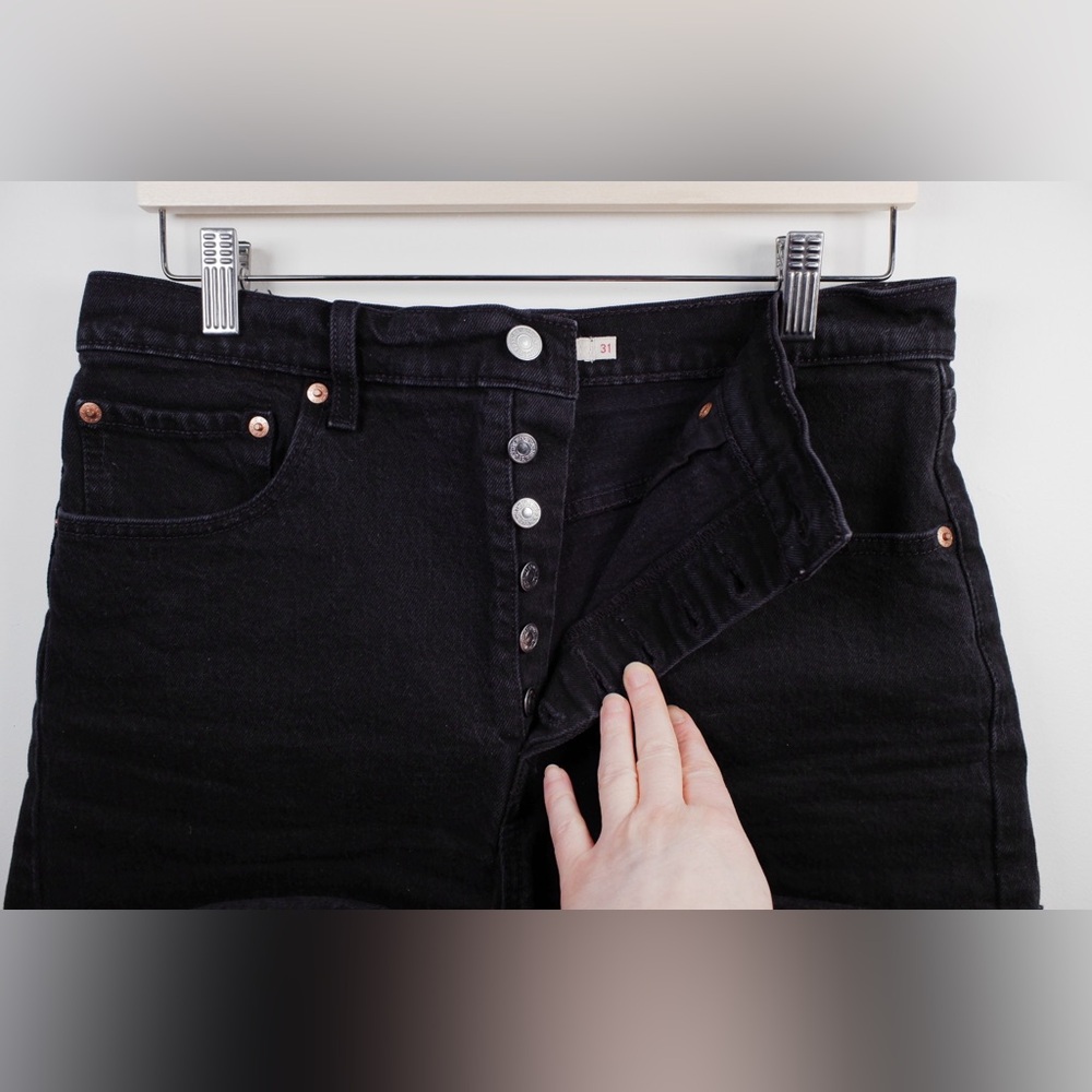 Levi’s Ribcage Short - Picture 3 of 4